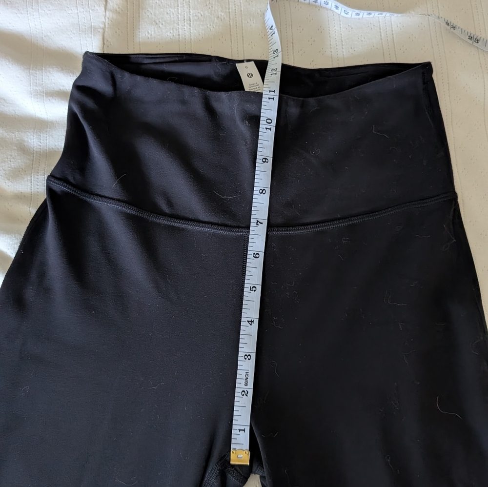 Lululemon Groove Nulu Super-High-Rise Flared Pant in Black Size 6 - Picture 2 of 6